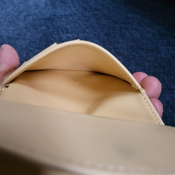 Louis Vuitton Epi Leather Porte Billets Bifold Wallet in Vanilla - Picture 12 of 16